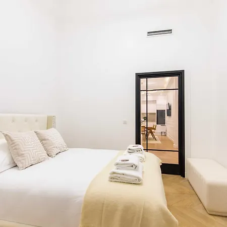 Chic House - 3br 8p - Ternes Arc De Triomphe * Parigi
